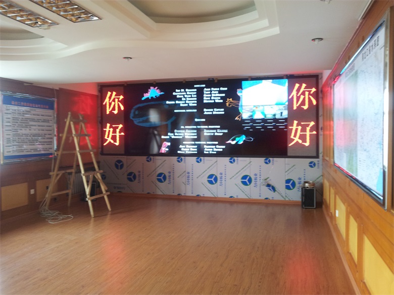 2012年哈尔滨某武警支队液晶拼接系统会议系统