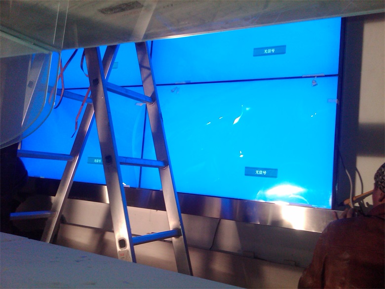 2009年初哈尔滨宣化街殡葬管理所液晶拼接大屏幕
