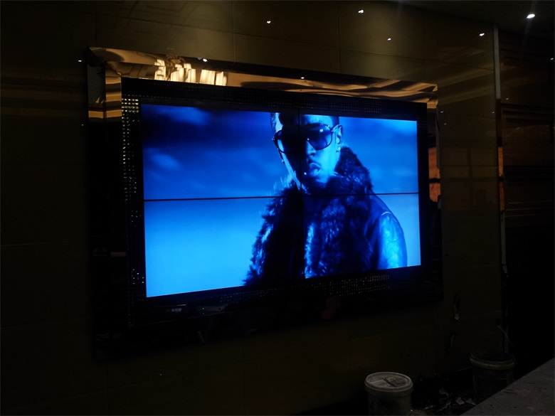 2012年新世界百货KTV液晶拼接大屏幕大厅