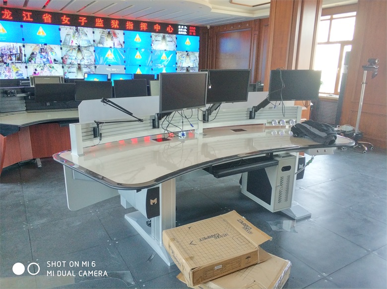 2018年黑龙江女子监狱监控指挥中心液晶拼接显示屏系统