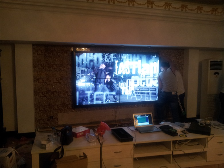 2012年绥化市安达私人会所液晶拼接大屏幕点歌系统