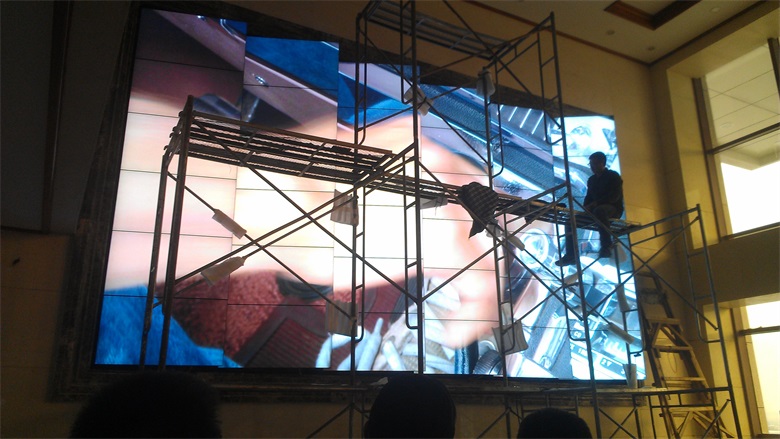 2013年绥芬河东宁市财政局办公楼大厅液晶拼接大屏幕工程