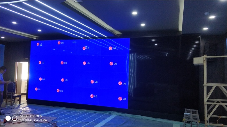 2019年绥化联通公司5G互联网大数据中心液晶拼接系统