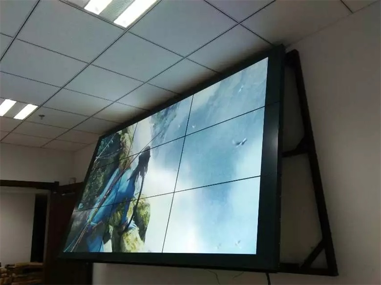 2018年绥化市安达农机总站液晶拼接屏项目