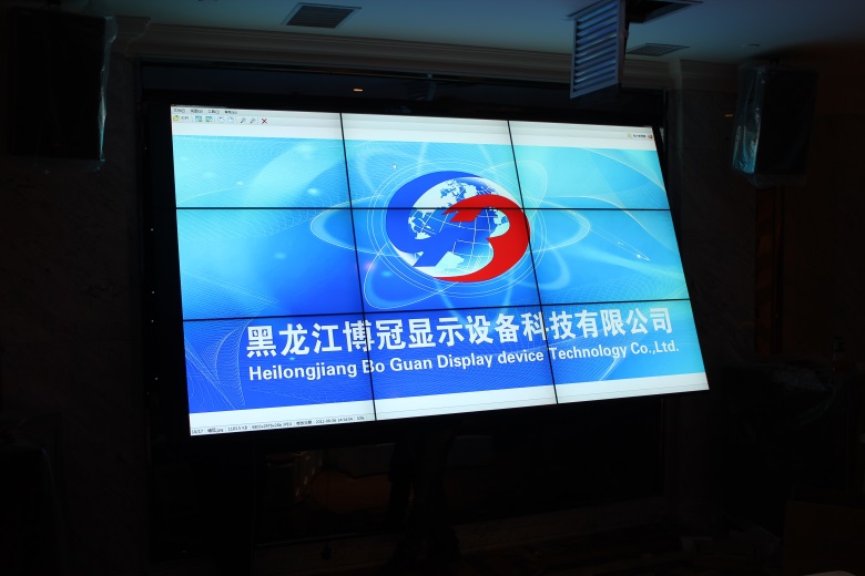 2013年大庆新村利峰KTV会所1-5层液晶拼接大屏幕