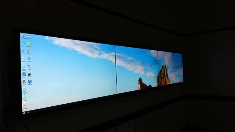 2017年齐齐哈尔克山第一中学液晶拼接触摸屏,拼接大屏幕