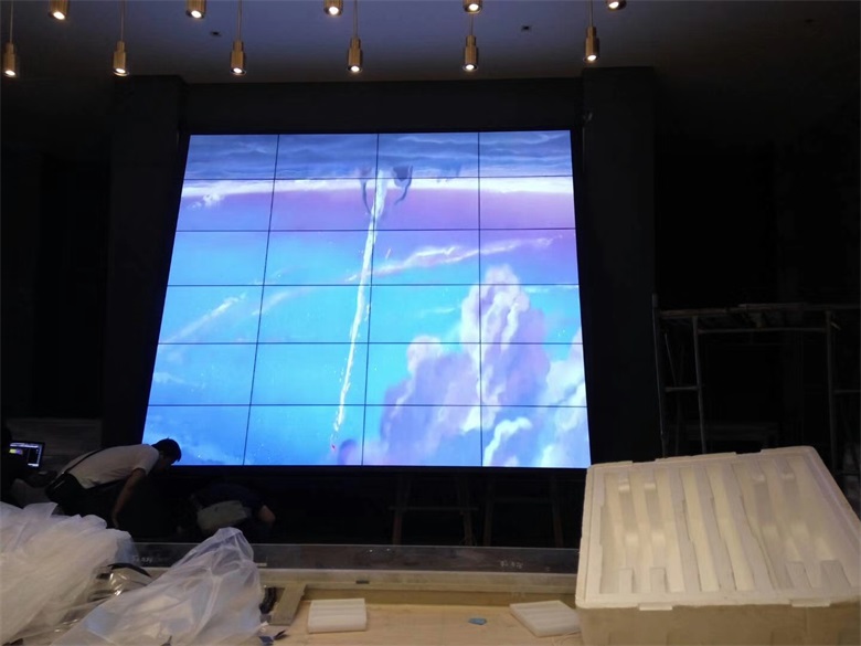 2017年哈尔滨松北中海江城售楼处液晶拼接大屏幕49寸拼接屏