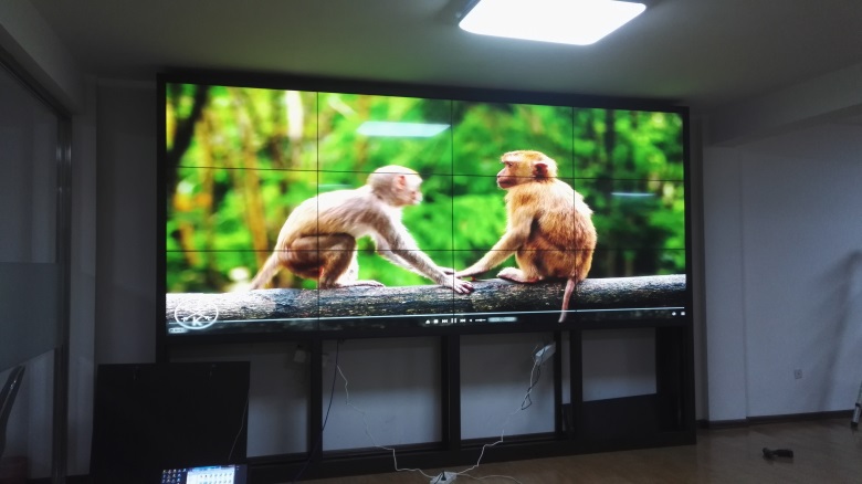 2017年绥化市特种设备研究所49寸液晶拼接大屏幕大显示屏